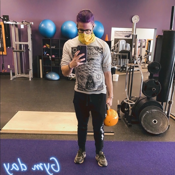 Meet your Posher, Daniel - Picture 5 of 5